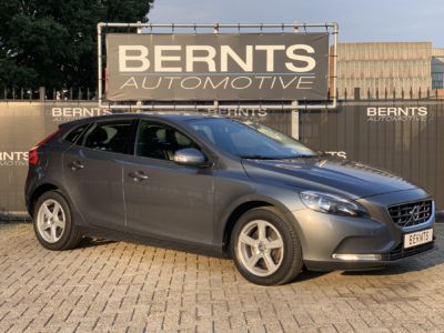 V40 (49)
