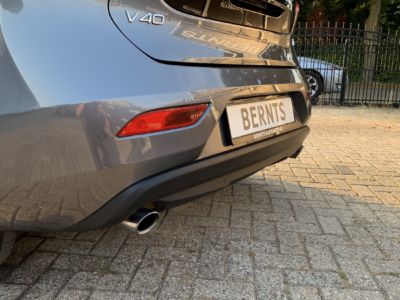 V40 (60)