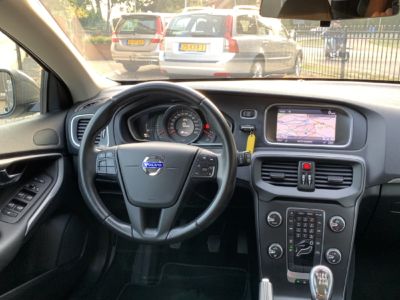 V40 (85)