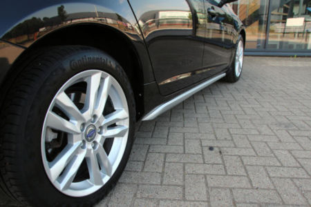 Volvo V60 Momentum 21-XJJ-5 (16)