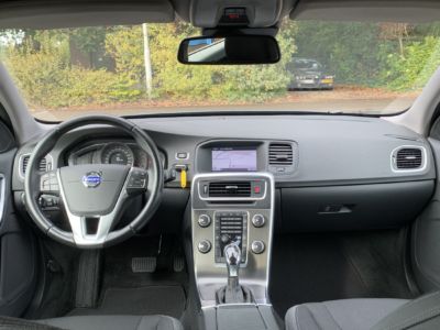Volvo V60 T3 Momentum Automaat (40)